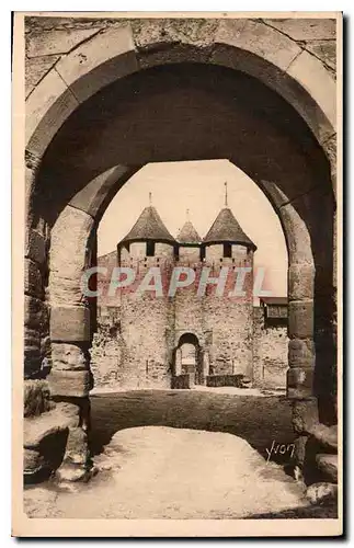 Cartes postales La Douce France Caecassonne Aude La Cite Entree du Chateau