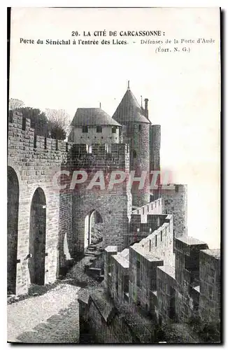 Cartes postales La Cite de Carcassonne Porte du Senechal a l'entree des Lices Defenses de la Porte d'Aude