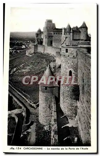Cartes postales Carcassonne La montee de la Porte d'Aude