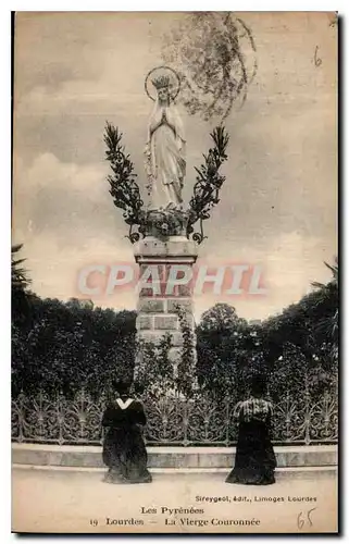 Cartes postales Les Pyrenees Lourdes La Vierge couronnee