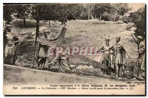 Cartes postales Lourdes Le Calvaire III Station Jesus tombe pour la premiere fois