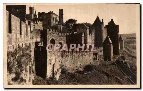 Cartes postales Carcassonne Aude La Cite Montee de la Porte d'Aude