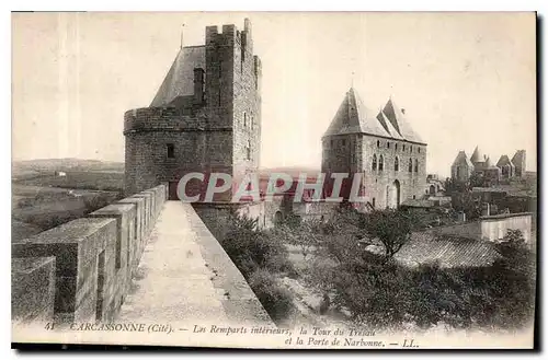 Cartes postales Carcassonne Cite Les Remparts interieurs la Tour du Tresau et la Porte de Narbonne