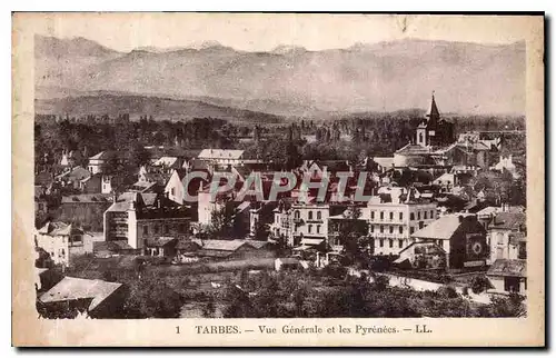 Cartes postales Tarbes Vue generale et les Pyrenees