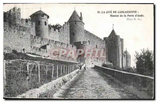 Ansichtskarte AK La Cite de Carcassonne Montee de la Porte d'Aude