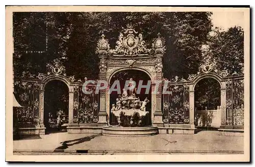 Cartes postales Nancy M et M Place Stanislav le Bassin d'Amphitrite