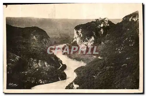 Ansichtskarte AK L'Ain illustre environs de Belley les gorges du Rhone et le fort de Pierre Chatel