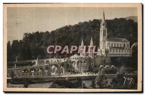 Ansichtskarte AK Lourdes La Basilique et le Calvaire