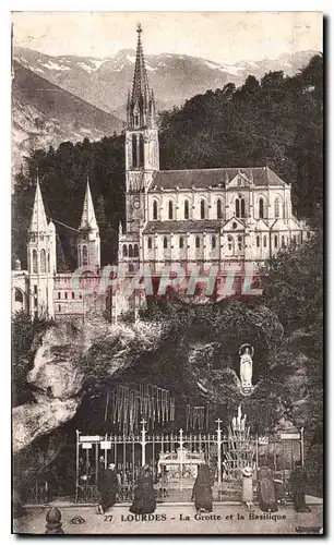 Cartes postales Lourdes La Grotte et la Basilique