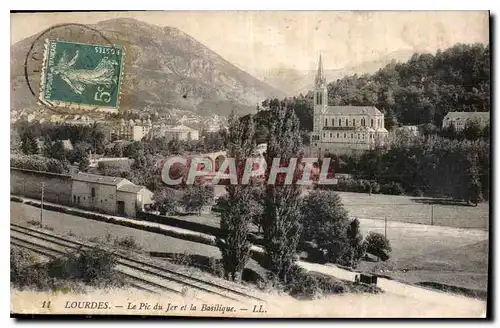 Cartes postales Lourdes Le Pic du Jer et la Basilique