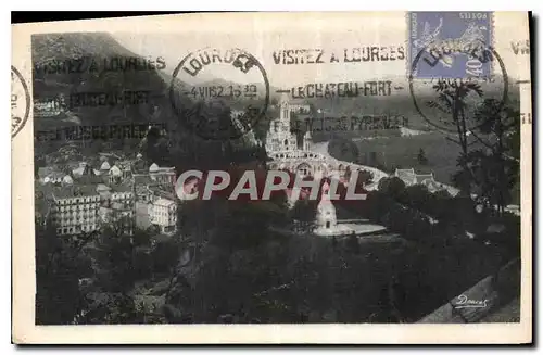 Cartes postales Lourdes La Basilique et le Monument interaille Vus du Chateau Fort