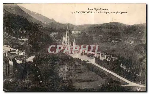 Ansichtskarte AK Les Pyrenees Lourdes La Basilique vue plongeante