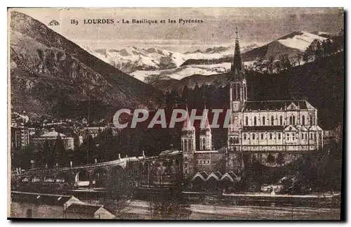 Cartes postales Lourdes La Basilique et les Pyrenees