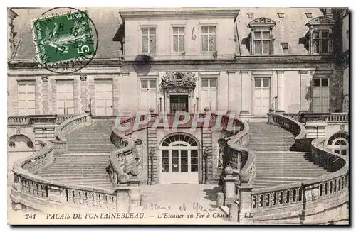 Cartes postales Palais de Fontainebleau L'Escalier du Fer a Cheval