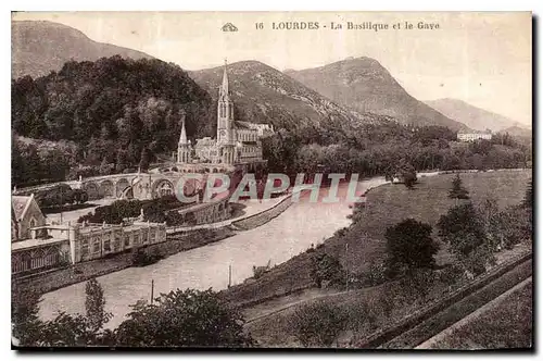 Cartes postales Lourdes la Basilique et le Gave