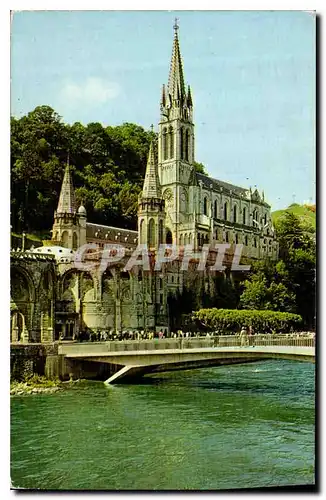 Cartes postales Lourdes La Basilique le Gave et les Nouveau Pont Inaugure