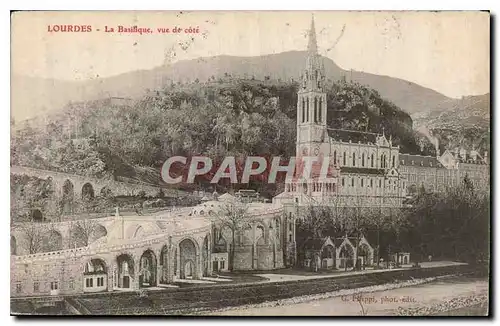 Cartes postales Lourdes la Basilique vue de Cote