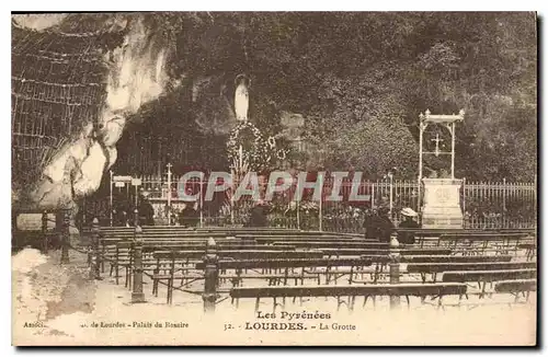 Cartes postales Les Pyrenees Lourdes la Grotte