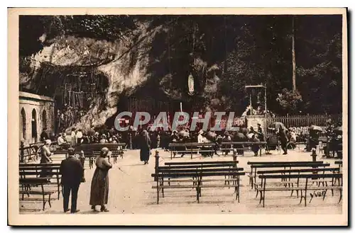 Ansichtskarte AK Lourdes Htes Pyrenees la Grotte