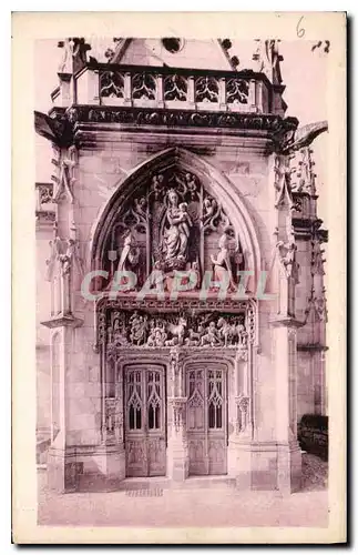 Cartes postales Chateau d'Amboise porte de la Chapelle St Hubert construite par Charles VIII au XV siecle