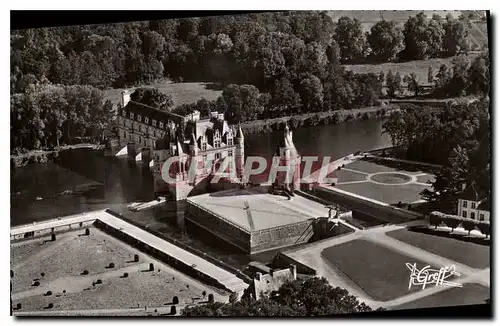 Cartes postales Chenonceaux Indr et Loire vue aerienne les Douves la Tour des Marques le Pont Levis le Chateau f