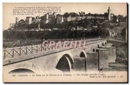 Ansichtskarte AK Chinon Le Pont sur la Vienne et le Chateau