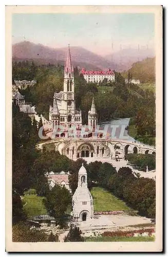 Cartes postales Lourdes H P La Basilique vue du Chateau Fort