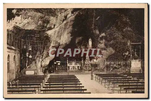 Cartes postales Lourdes La Grotte miraculeuse