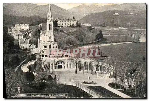 Cartes postales Lourdes La Basilique vue plongeante