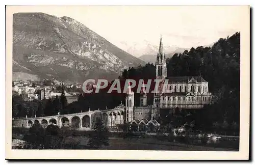 Ansichtskarte AK Lourdes La Basilique et le Pic du Jer