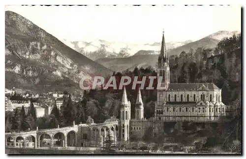 Cartes postales Lourdes La Basilique