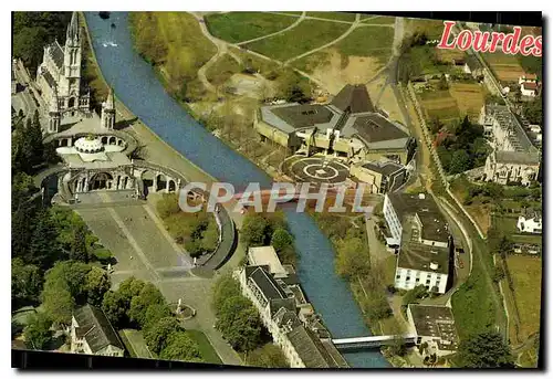 Cartes postales Lourdes Les Sanctuaires Vue aeienne