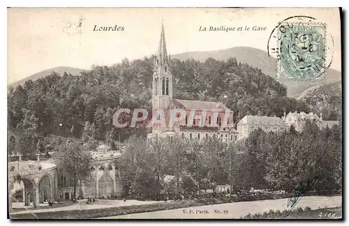 Cartes postales Lourdes La Basilique et le Gave