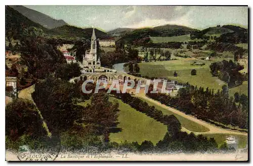 Cartes postales Lourdes La Basilique et l'Esplanade