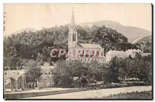 Cartes postales Lourdes La Basilique et le Gave