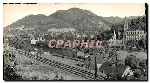 Cartes postales Lourdes Vue generale et la Basilique