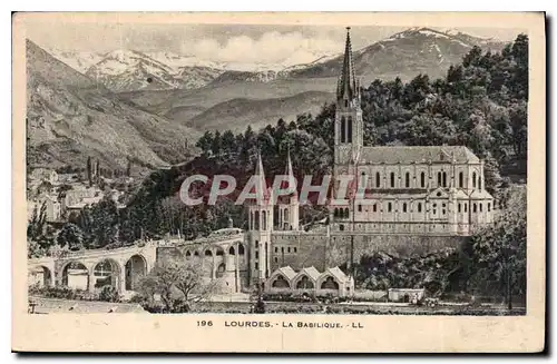 Cartes postales Lourdes La Basilique