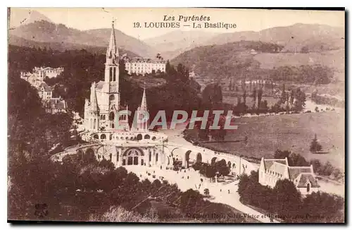 Cartes postales Les Pyrenees Lourdes La Basilique