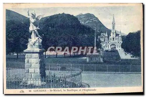 Cartes postales Lourdes St Michel La Basilique et l'Esplanade