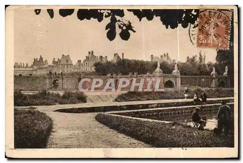 Ansichtskarte AK La Douce France Palais de Fontainebleau S et M le Palais vu du Perterre