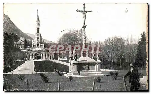 Ansichtskarte AK Lourdes le Calvaire Breton et la Basilique