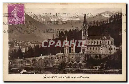 Cartes postales Lourdes la Basilique et les Pyrenees