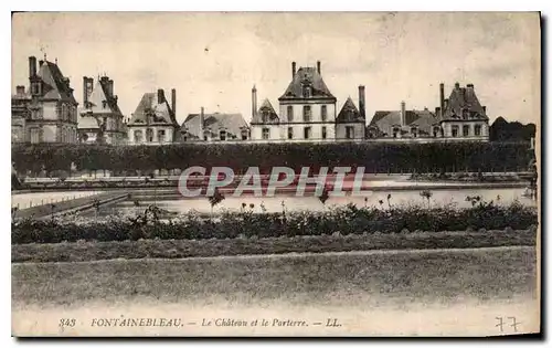 Ansichtskarte AK Fontainebleau Le Chateau et le Parterre