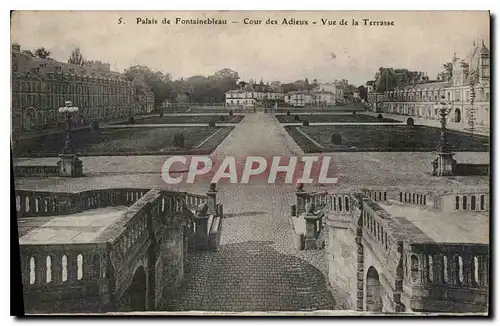 Cartes postales Palais de Fontainebleau Cour des Adieux Vue de la Terrasse