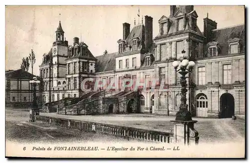 Ansichtskarte AK Palais de Fontainebleau L'Escalier du Fer a Cheval