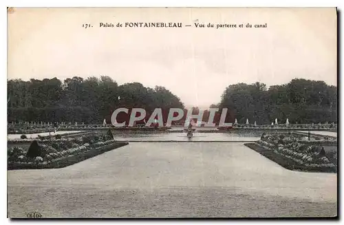 Cartes postales Palais de Fontainebleau vue du parterre et du canal