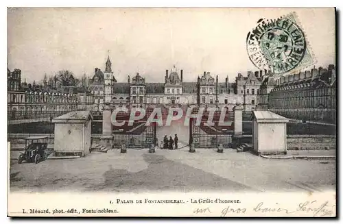 Cartes postales Palais de Fontainebleau la Grille d'honneur Automobile