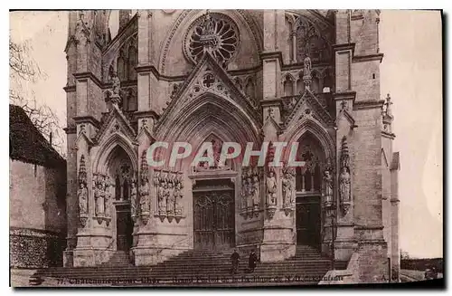 Ansichtskarte AK Chateauneuf sur Cher Grand portail de la basilique de ND des Enfants