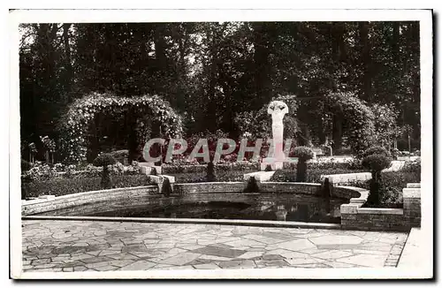 Ansichtskarte AK Bourges Cher Jardin des Pres Fichaux la Fontaine du Dieu Pan