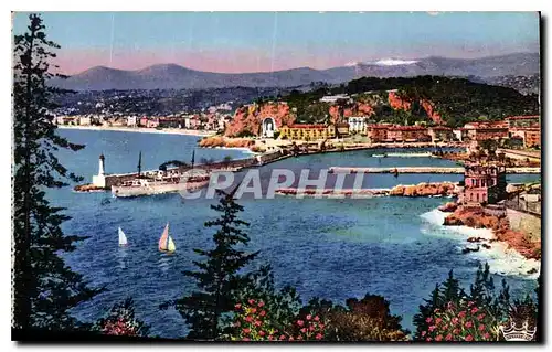 Cartes postales Nice A M vue generale entree du Port